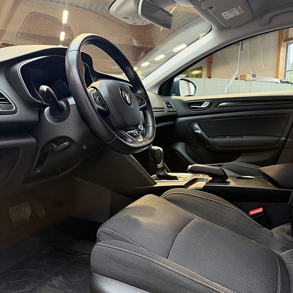 Renault Megane 8 of 11