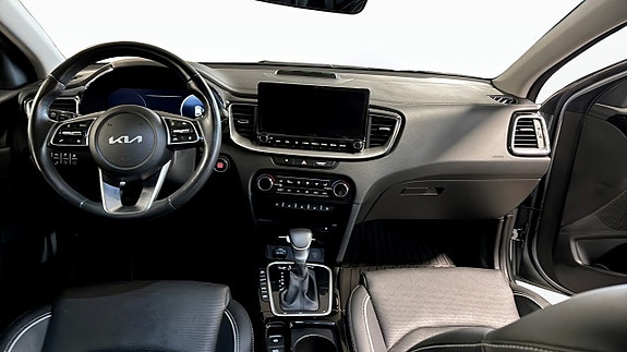 Kia Ceed 4 of 21