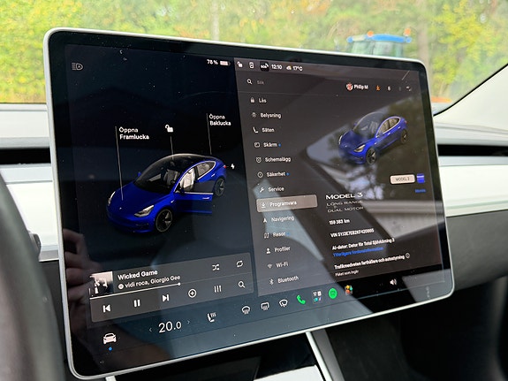Tesla Model 3 11 of 11