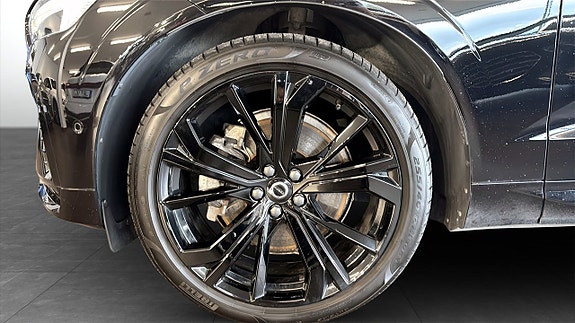Volvo XC60 6 of 22