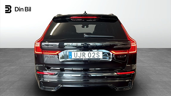 Volvo XC60 5 of 22