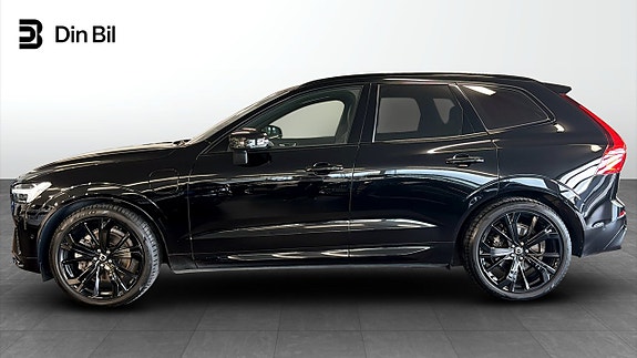 Volvo XC60 2 of 22