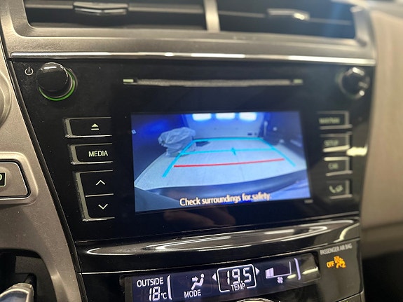 Toyota Prius+ 15 of 21