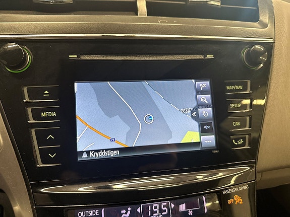 Toyota Prius+ 16 of 21