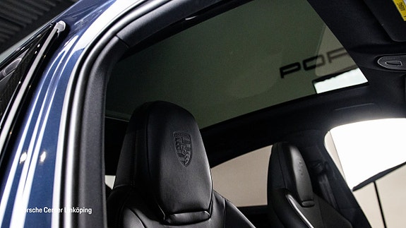 Porsche Cayenne 22 of 24