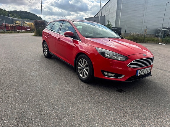 Ford Focus 9 of 21