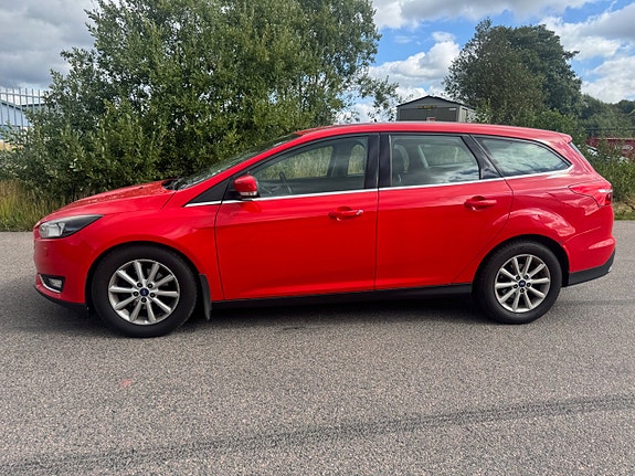 Ford Focus 2 of 21