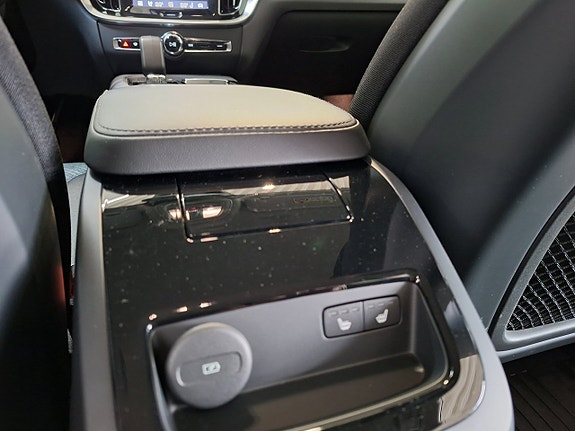 Volvo V60 15 of 24