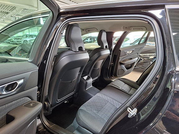Volvo V60 12 of 24