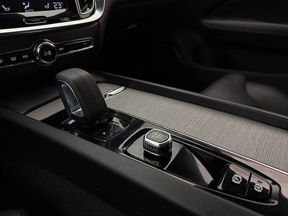 Volvo V60 Cross Country 16 of 30