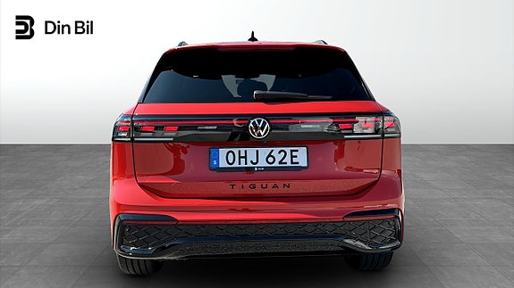 Volkswagen Tiguan 5 of 15