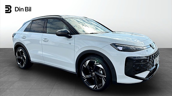 Volkswagen T-Roc 14 of 14