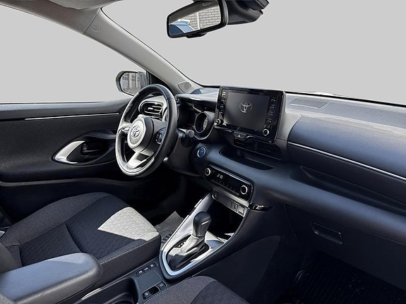 Toyota Yaris 6 of 12