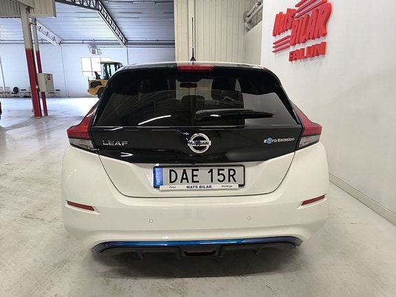 Nissan Leaf 5 of 10