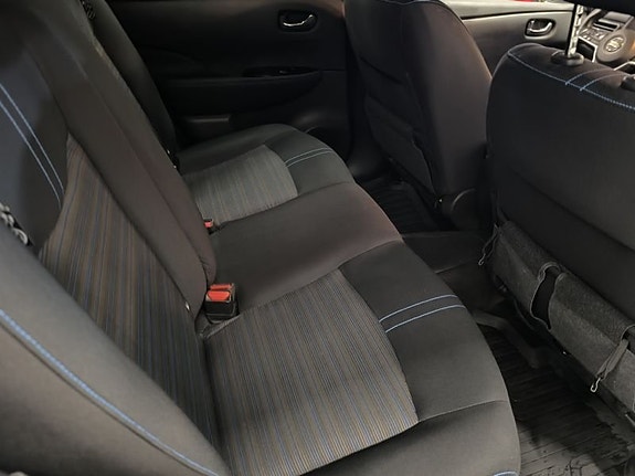 Nissan Leaf 9 of 10