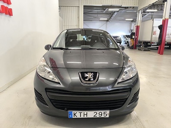 Peugeot 207 2 of 10