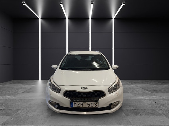 Kia Ceed 2 of 20