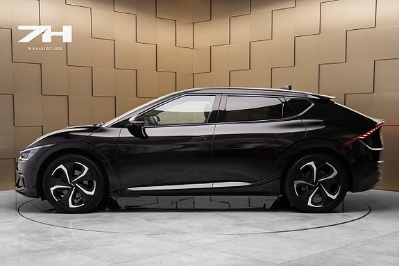 Kia EV6 2 of 23