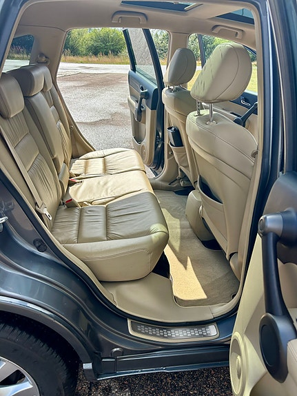 Honda CR-V 9 of 12