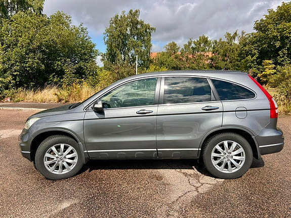 Honda CR-V 2 of 12