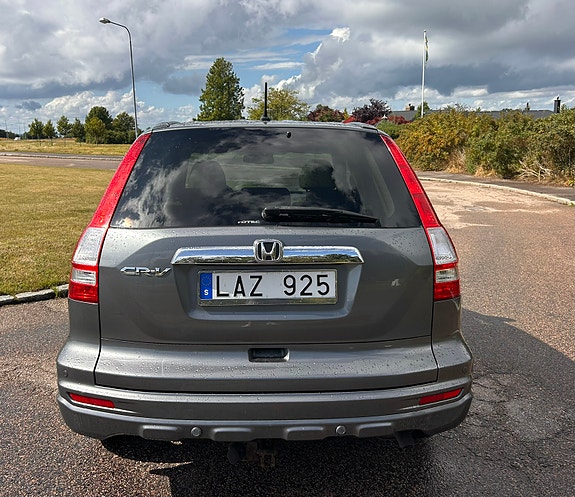 Honda CR-V 3 of 12