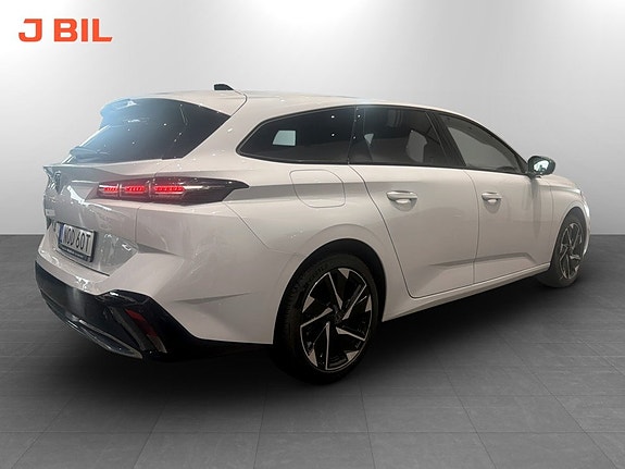 Peugeot 308 SW 3 of 15