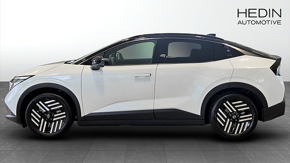Nissan Leaf 4 of 12