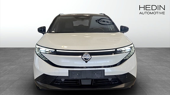 Nissan Leaf 2 of 12