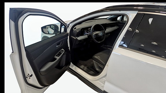 Nissan Leaf 11 of 12