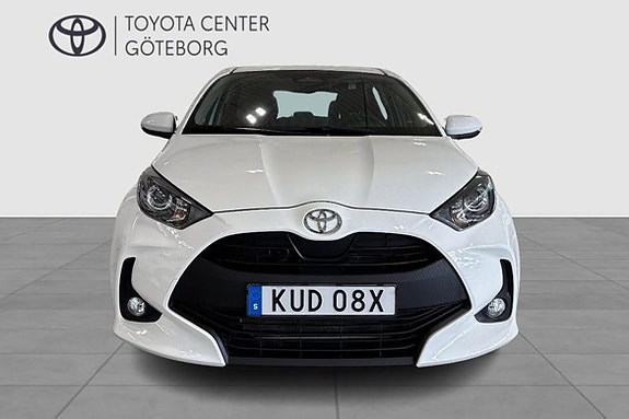 Toyota Yaris 6 of 11