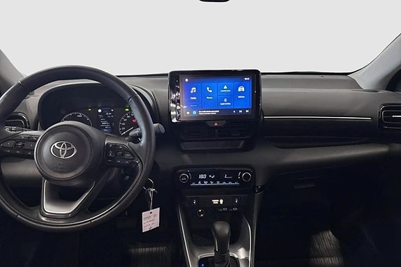 Toyota Yaris 9 of 11