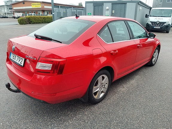 Skoda Octavia 6 of 13