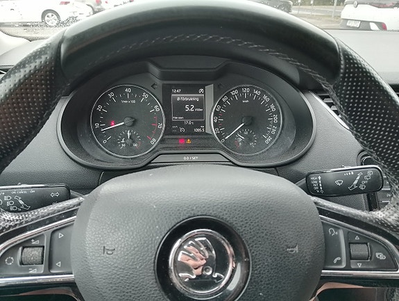 Skoda Octavia 9 of 13