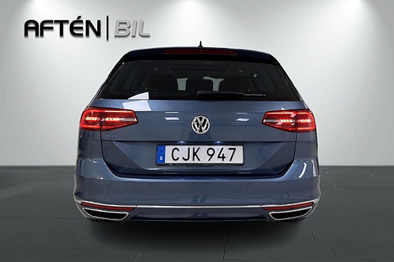 Volkswagen Passat 8 of 23