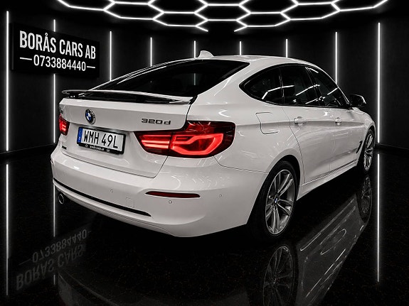 BMW 320d 4 of 16