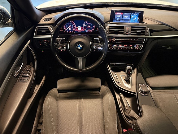 BMW 320d 10 of 16
