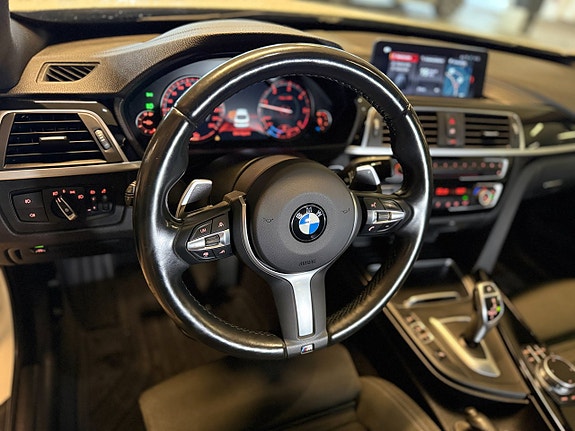 BMW 320d 16 of 16