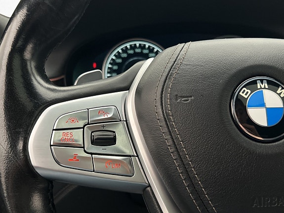 BMW 730 27 of 30