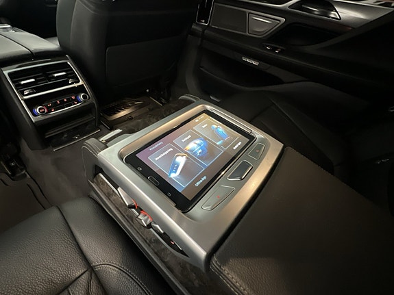 BMW 730 13 of 30
