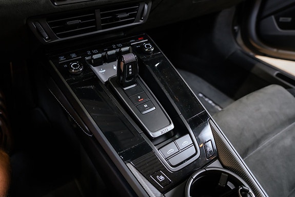 Porsche 911 Targa 4 GTS 20 of 30