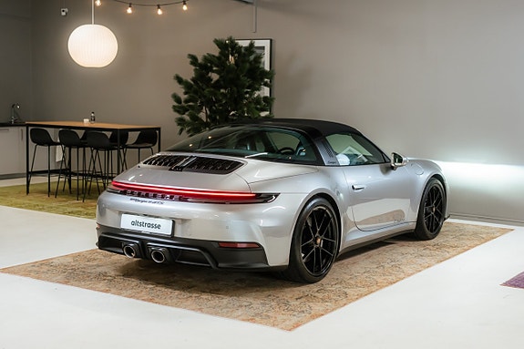 Porsche 911 Targa 4 GTS 5 of 30