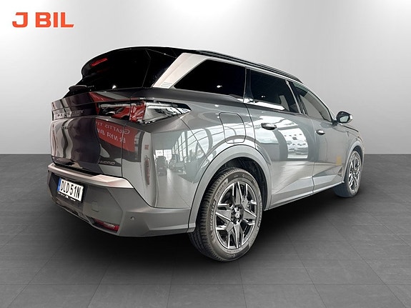 Peugeot 5008 3 of 15
