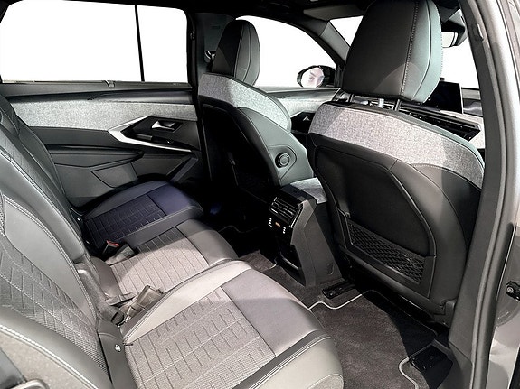 Peugeot 5008 12 of 15