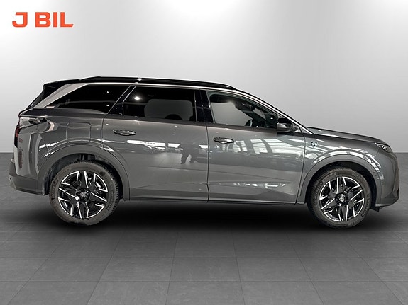 Peugeot 5008 13 of 15