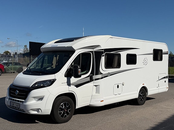 Knaus Sky Ti 700 MEG -låga långbäddar-Alde-Nyservad-Efterfrågad modell! 6 of 19