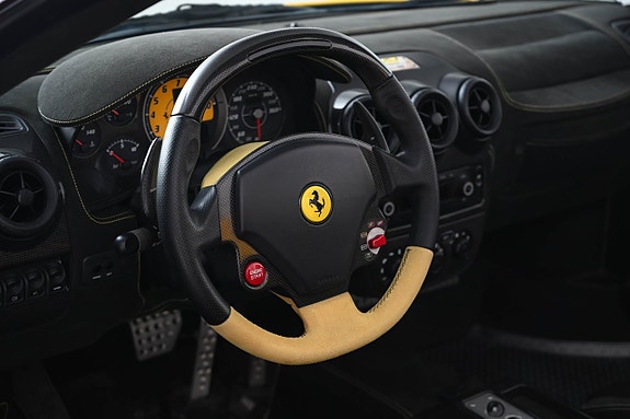 Ferrari 430 Scuderia 18 of 23
