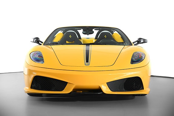 Ferrari 430 Scuderia 4 of 23
