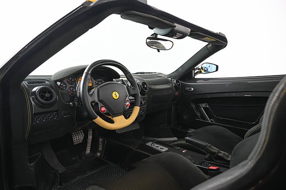 Ferrari 430 Scuderia 14 of 23