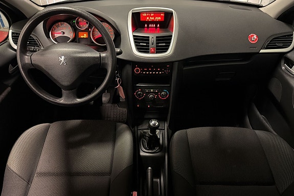 Peugeot 207 13 of 13