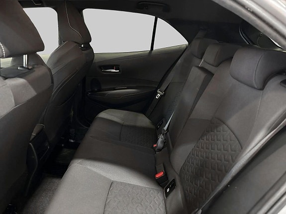 Toyota Corolla 11 of 19